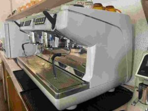 Teknisi Mesin Kopi
